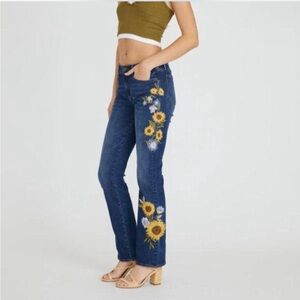 530. DRIFTWOOD Kylee Bootcut mid-rise embroidered jeans NWT